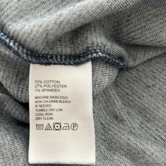 Tommy Bahama crewneck, long sleeve Sz L blue, soft, textured, preppy, cozy - Picture 6 of 7